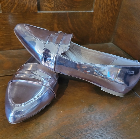 Guess Womens Pink Metalic Flats - Picture 4 of 6